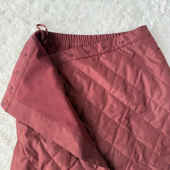Uniqlo Woman Burgundy Quilt Windproof Wrap Skirt SMALL Contemporary Gorpcore - Picture 4 of 9